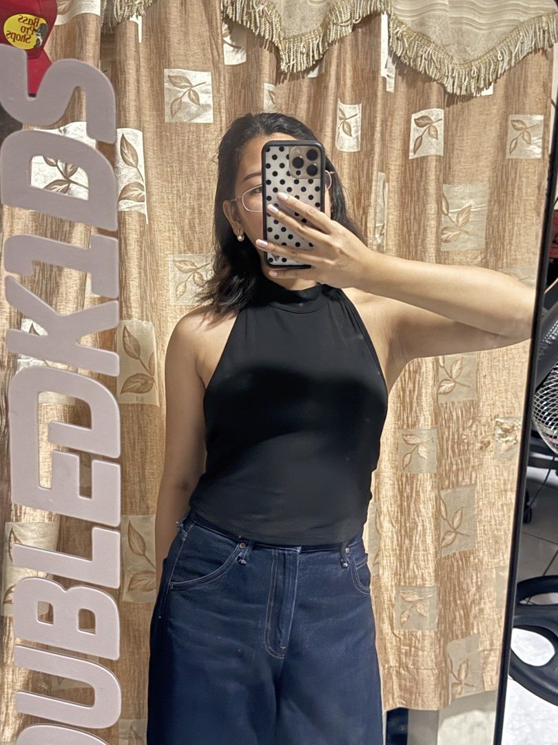 Cider satin backless halter top (Category: Sleeveless) located in San Fernando. Submitted by plsemptymycloset (Listing ID 1467754948, Image 1). Description: Cider satin tie back bowknot croptop in size S fits s-m worn twice got it for $16.90 .