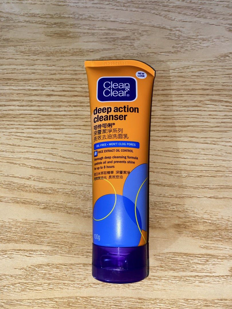 Clean & Clear Deep Action Cleanser 100g (Category: Face Care) located in Caloocan City. Submitted by keikoyaps (Listing ID 1467647863, Image 1). Description: - sealed - got it as a freebie from the skincare i bought - for oily skin.