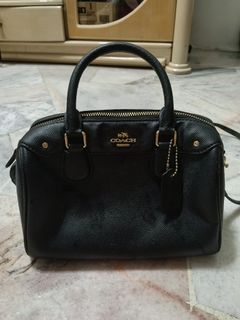 (Category: ) located in . Submitted by cathy_ready.stock (Listing ID 1467763600, Image 1). Description: .