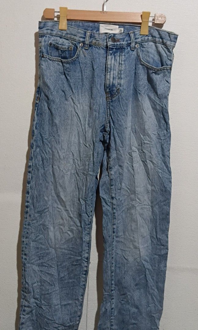 Coach jeans (Category: Jeans) located in Santo Tomas. Submitted by teofilo-thrifted (Listing ID 1467716751, Image 2). Description: Coach Excellent Need wash only Size 32 on tag Haba 43 Laylayan or hem 7.5 price 1200 free shipping po.