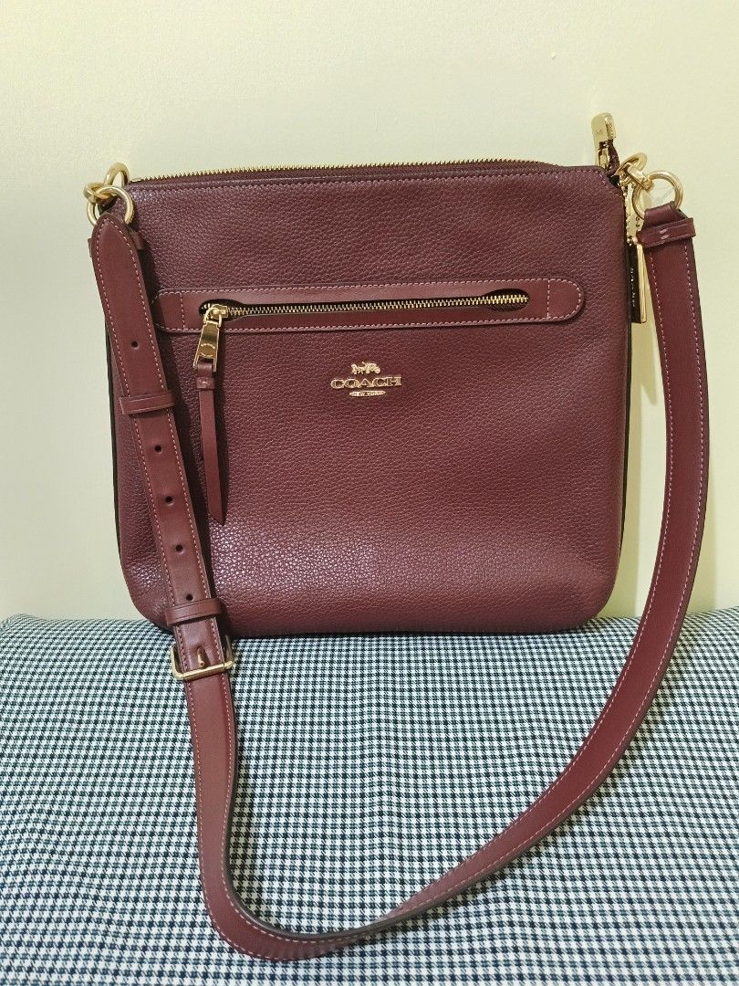 Coach Mae File Leather Crossbody Bag (Category: Luxury Bags & Wallets) located in San Fernando. Submitted by tita_finds (Listing ID 1467623761, Image 2). Description: -Authentic Coach Mae File Crossbody Bag -Gifted to me by my Lola from Canada -Still in pristine, like-new condition -No Flaw -RFS: Not my type of bag, medyo heavy sya for me.