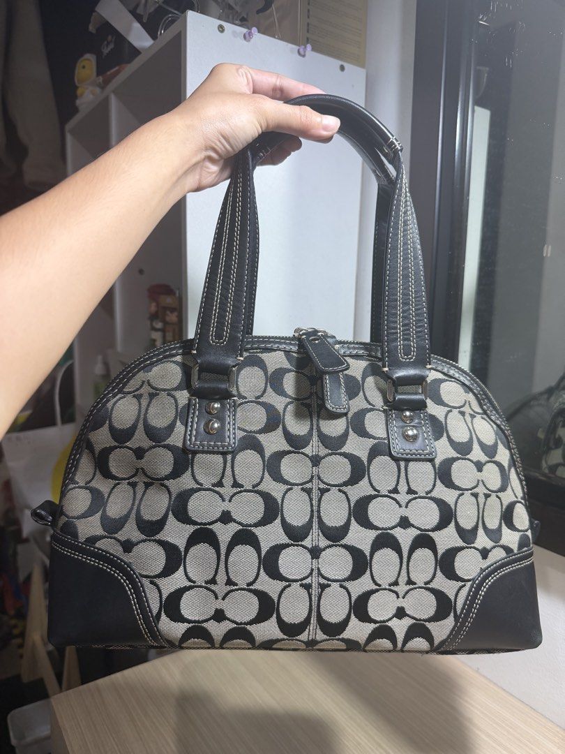Coach Miranda Turnlock (Category: Shoulder Bags) located in Manila. Submitted by bln.preloved (Listing ID 1467815452, Image 2). Description: - almost good condition - inside looks new - with leather issues sa edges & the rest very good condition (check photos for reference) .