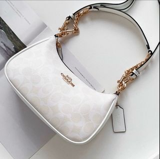（分類：）位於 。 由 hkluxehk 提交（商品編號 1467665132，圖片 1）。簡介： 。