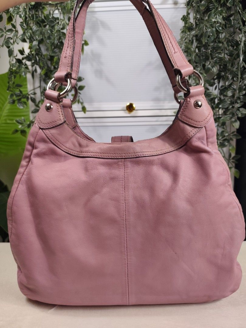 Coach Soho Lynn Large Hobo (Authentic/OG) (Category: Luxury Bags & Wallets) located in General Trias. Submitted by _roseandcarry (Listing ID 1467708945, Image 2). Description: Coach Soho Lynn Hobo - Pink 🏷️ Style Code: F17092 (2011) 🔎 Authenticity: Authentic/OG 🇯🇵 sourced 👉🏻 Issues: Light scuffs, and rubbed corners. Peeling and cracked edge paint along the top and straps. Intact lining w/ minor stains inside. 💰 Price: ₱4,500 • Materials: H