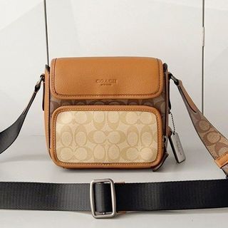 （分類：）位於 。 由 bellezza. 提交（商品編號 1467649995，圖片 1）。簡介： 。
