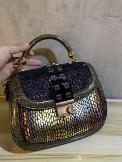 (Category: ) located in . Submitted by sarathrift (Listing ID 1467635928, Image 1). Description: .