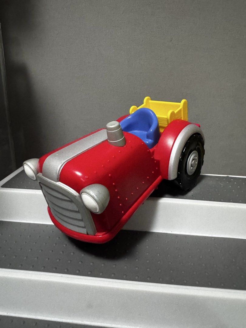 Cocomelon Tractor (Function) (Category: Kids Toys) located in Bukit Kayu Hitam. Submitted by nurfitriahhani (Listing ID 1467738430, Image 1). Description: Condition like in the picture Preloved Items ✅Music Postage RM 7 (west Malaysia) @ RM 15 (east Malaysia) Pickup Changlun Kedah.
