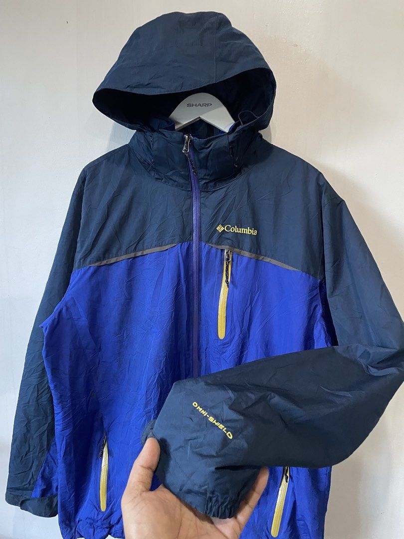 Columbia Interchange Waterproof Windbreaker Jacket(Omni-shield) (Category: Coats, Jackets and Outerwear) located in San Carlos City. Submitted by latumsthrift (Listing ID 1467623602, Image 2). Description: Columbia Interchange Waterproof Windbreaker Jacket(Omni-shield) Size large on tag Dimes 26 x 30 Excellent Condition Multiple Light stain Need wash Dm📩.