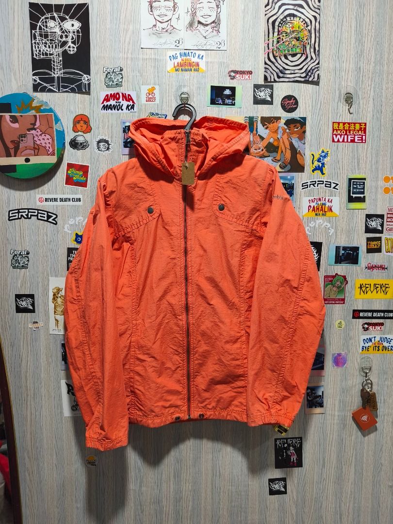Columbia Orange Hooded Windbreaker Jacket (Category: Coats, Jackets and Outerwear) located in Davao. Submitted by thethriftproject082 (Listing ID 1467794346, Image 1). Description: Columbia 📍𝐌𝐈𝐍𝐄: 400 📍𝐒𝐈𝐙𝐄 𝐎𝐍 𝐓𝐀𝐆: M 📍𝐃𝐈𝐌𝐄𝐒: 20 x 26.