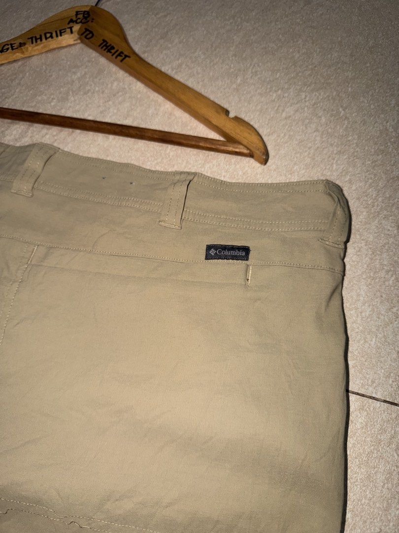 COLUMBIA OUTDOOR SHORT STRETCHABLE (Category: Shorts) located in Manila. Submitted by triptothrift7 (Listing ID 1467759276, Image 3). Description: message if you are interested! for fast transaction COLUMBIA OUTDOOR SHORT STRETCHABLE for only 600 size 46 waistline 46 to 48 length 22 no issue need wash only excellent condition color rate 9/10 authentic legit mode of payment gcash or bank transfer location Biñan laguna.