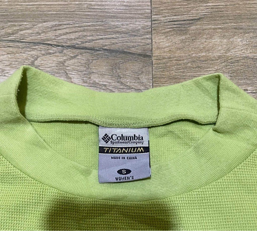Columbia Titanium Athletic Tech Tee (Category: Shirts) located in San Carlos City. Submitted by roseee_012 (Listing ID 1467734780, Image 3). Description: Columbia Titanium Athletic Tech Tee Size small on tag Dimes 16 x 22 Excellent Condition Dm📩.
