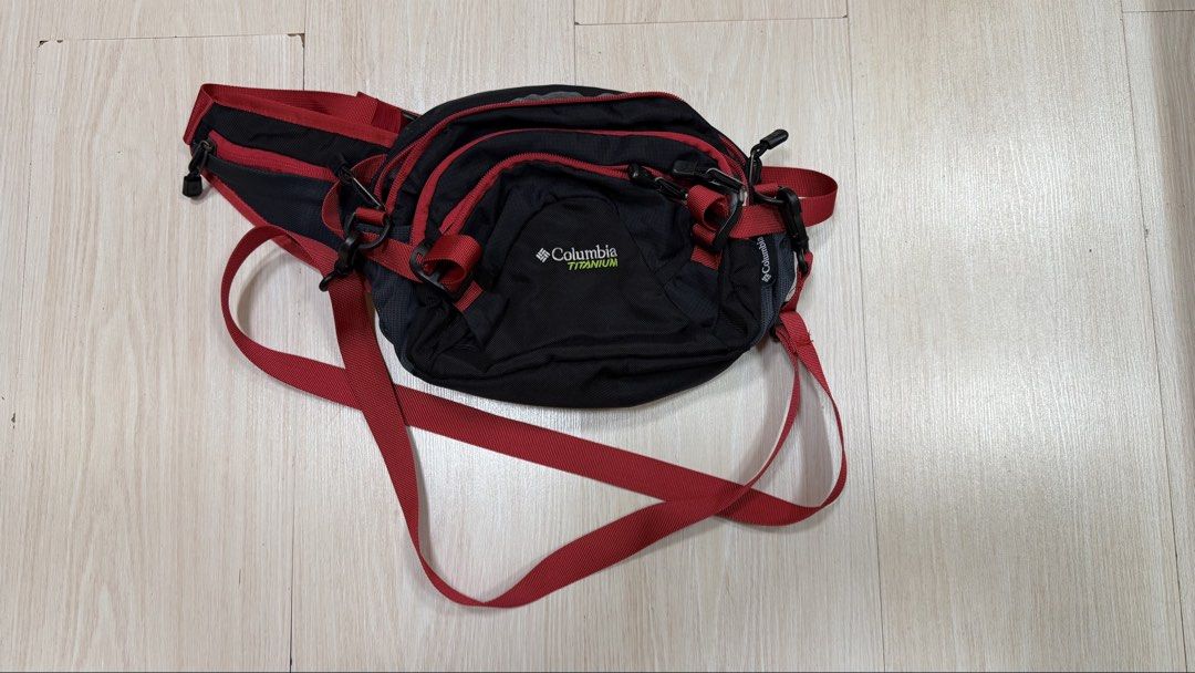 Columbia Titanium Belt Bag (Category: Belt bags, Clutches and Pouches) located in Quezon City. Submitted by eleven_coleen (Listing ID 1467605940, Image 1). Description: .