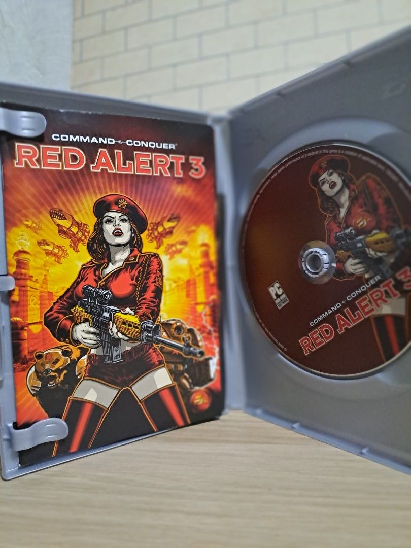 Command & Conquer Red Alert 3 PC DVD-ROM (Category: PlayStation) located in Las Pinas. Submitted by cobieshop (Listing ID 1467774268, Image 2). Description: - Platform: PC (Classic RTS) - Includes: Original case, disc, and manual - Condition: Clean disc surface and intact case - Ideal for: Command & Conquer fans and physical game collectors.