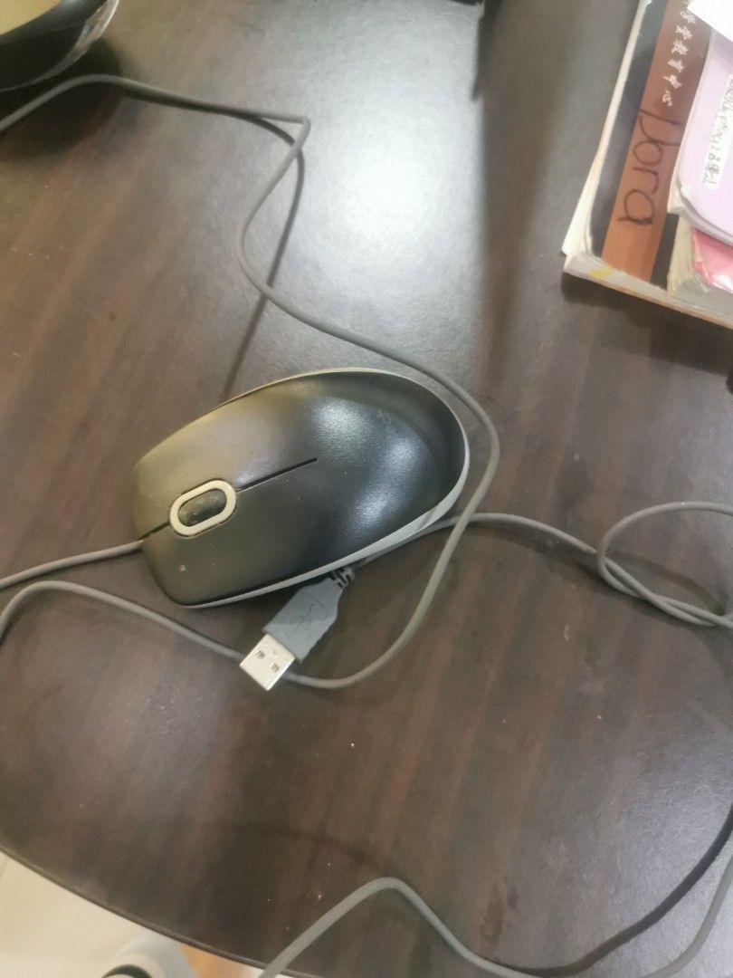 Computer mouse (Category: Laptops & Notebooks) located in Kuala Lumpur. Submitted by epic_daryl (Listing ID 1467628917, Image 1). Description: Good .