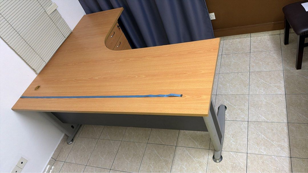 Computer Table (Category: Announcements) located in Kuala Lumpur. Submitted by vijay8055 (Listing ID 1467755276, Image 2). Description: .