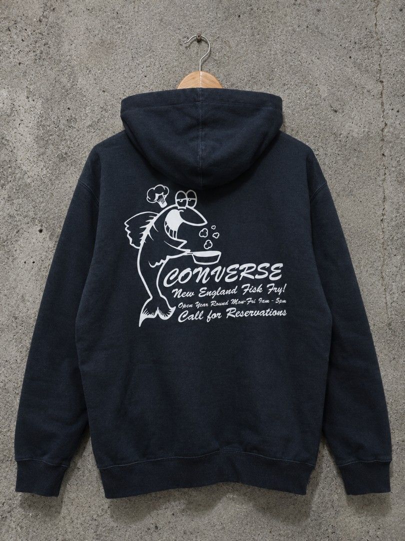 Converse Hoodie (Category: Coats, Jackets and Outerwear) located in Manila. Submitted by 322thriftshop (Listing ID 1467831449, Image 2). Description: CONVERSE HOODIE • L'28 x W'21 • SIZE: LARGE •COLOR RATE: 9.8/10 •CONDITION: AS NEW.