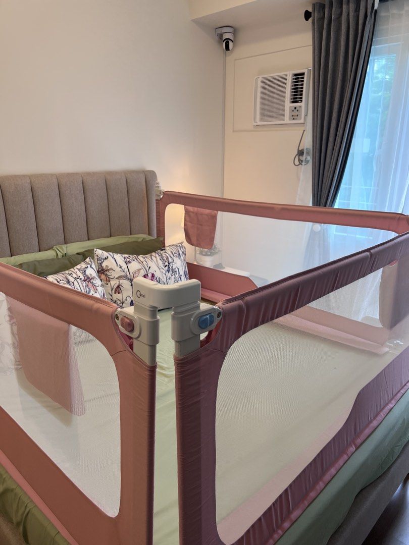 Cozzi Safety Bedrails (Category: Safety Gates, Locks & Protectors) located in Muntinlupa City. Submitted by thriftpandamnl (Listing ID 1467822504, Image 1). Description: Selling our Cozzi safety bedrails for P4,000 - bought at 9,000 - includes two 1.8m rails and one 1.5m rail - for pickup Brgy Sucat, Muntinlupa - disassembled and safely packed - includes manual for installation - kasya sa queen size bed - adjustable yung height depende sa width n