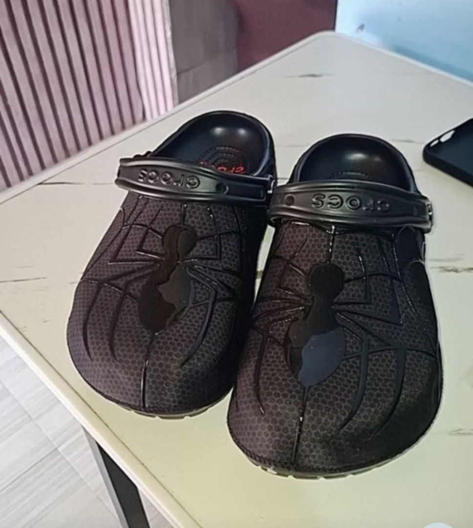 Crocs Black Spiderman Symbiote (Category: Casual Shoes) located in Quezon City. Submitted by willfiresafety (Listing ID 1467635905, Image 3). Description: size m5 w7.