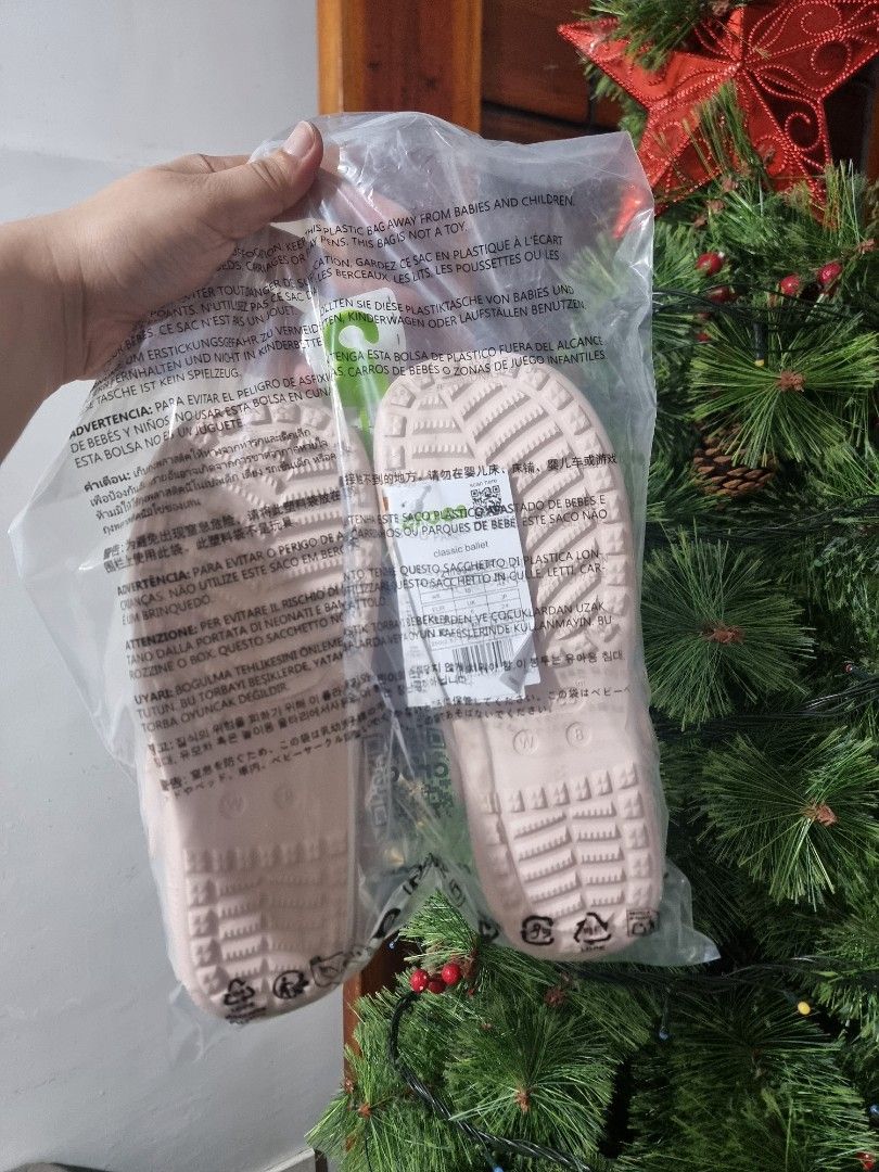 Crocs Classic Ballet Flats in Quartz (Category: Flats & Sandals) located in Manila. Submitted by fashiondera. (Listing ID 1467637334, Image 3). Description: Brand new with tags in original packaging Color: Quartz Style: Classic ballet flats Size: W8 Rfs: bought Mary Jane Echo Clog instead .