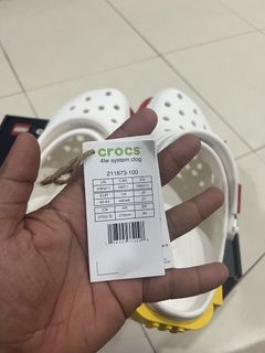 Crocs Spider-Man Marvel Black Clogs, Men's Fashion, Footwear, Flipflops ...