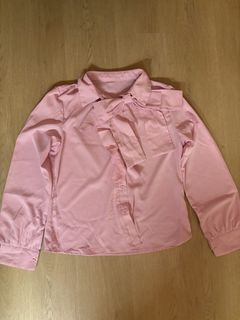 (Category: ) located in . Submitted by rosee.wardrobe (Listing ID 1467604191, Image 1). Description: .