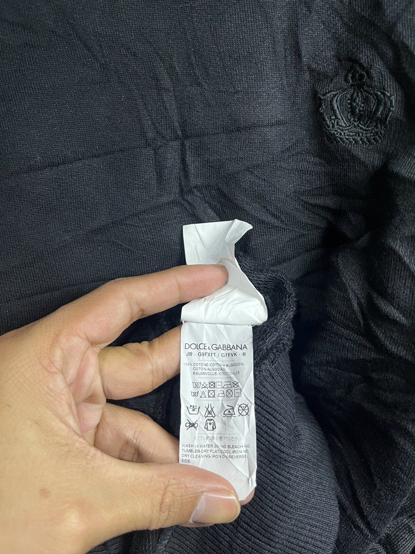 D & G (Category: Luxury Apparel) located in City of Isabela. Submitted by ibzagga (Listing ID 1467772600, Image 3). Description: 22x27 dimes good as new no issue fresh from bale.