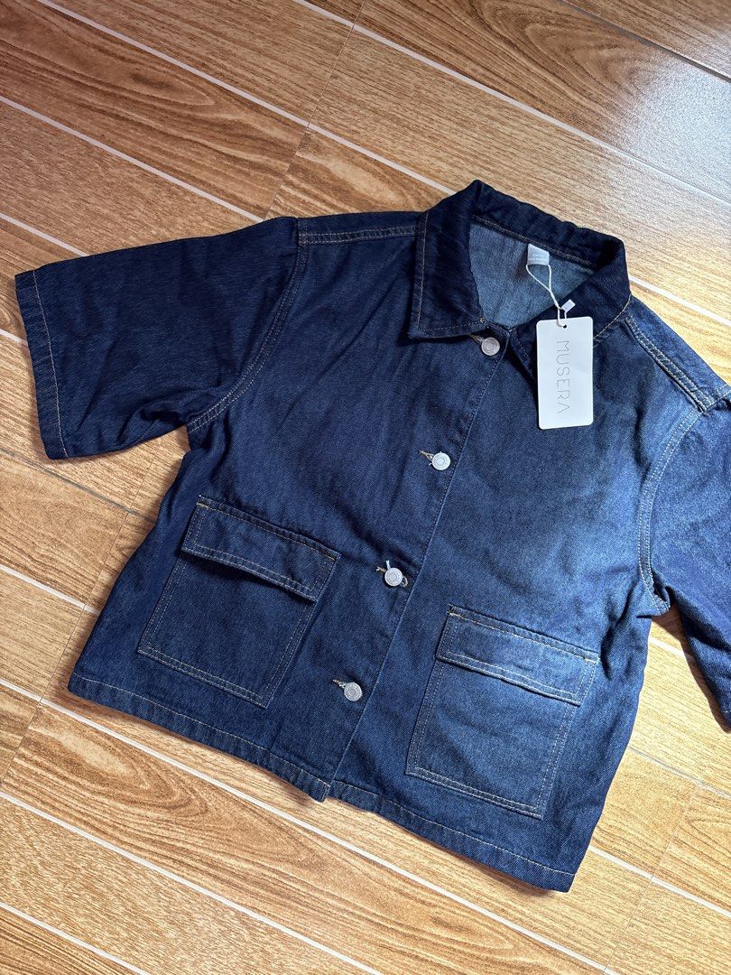 Dark Blue Short Sleeve Denim Jacket (Category: Coats, Jackets and Outerwear) located in Manila. Submitted by _foryou (Listing ID 1467666602, Image 2). Description: Musera brand from SHEIN NEVER BEEN USED (oversized fit) .