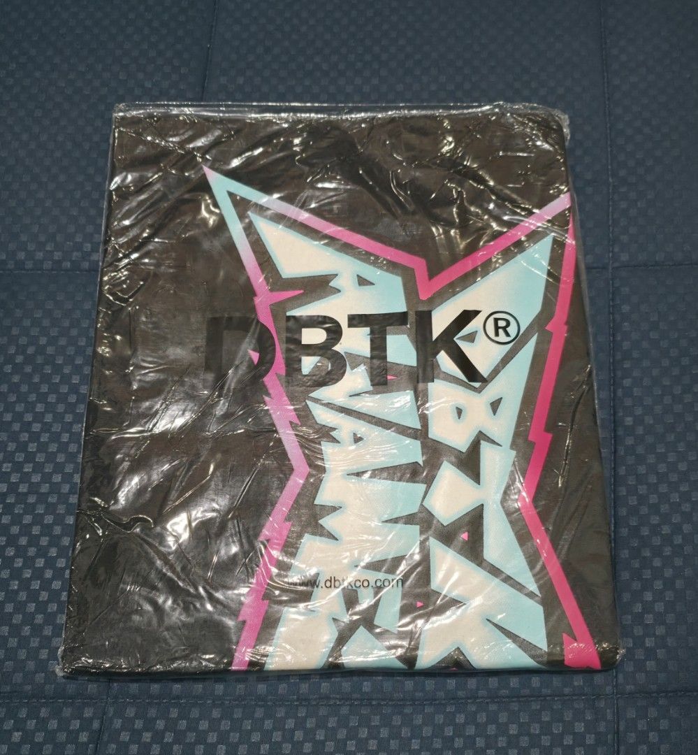 DBTK x Al James M os 23x28 (Category: Tshirts & Polo Shirts ) located in Santa Rosa. Submitted by rowhell09 (Listing ID 1467766471, Image 3). Description: DBTK x Al James Brandnew M os 23x28 💸1300 MOD. LBC MOP. BDO, GCASH LOC. NUEVA ECIJA Meet up. Santa rosa Nueva Ecija - Color: Black (Oversized fit) - Design: Light blue & pink front text, 9-cartoon face grid print on the back - Details: Short sleeves, round neck - Condition: Brand new, still se