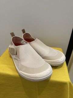 （分類：）位於 。 由 ikeepfunshoes 提交（商品編號 1467729113，圖片 1）。簡介： 。