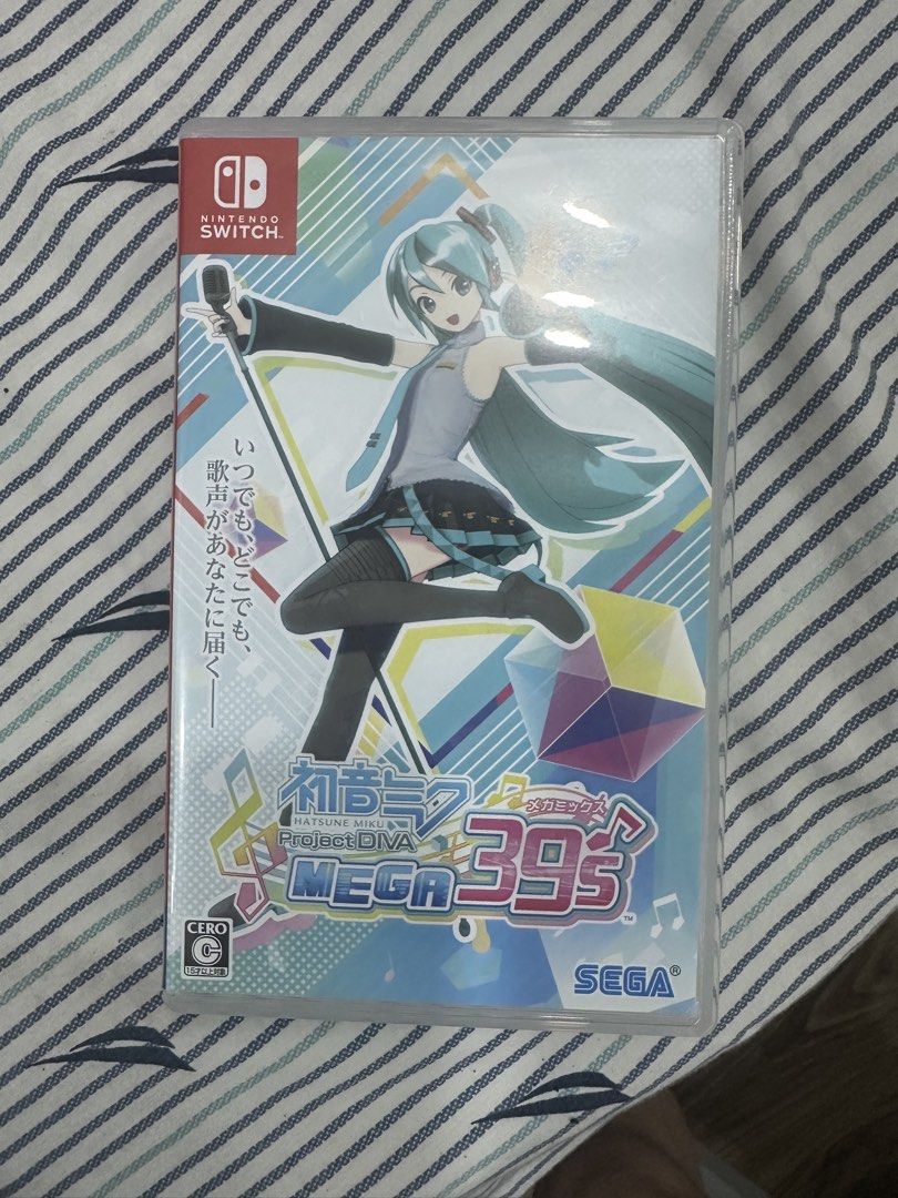 DECLUTTERING!! pm for price (Category: Figurines & Statues) located in Manila. Submitted by velvetinbloom (Listing ID 1467722302, Image 2). Description: Hatsune Miku, Alien Stage, Frieren, Art supplies, nijisanji en.