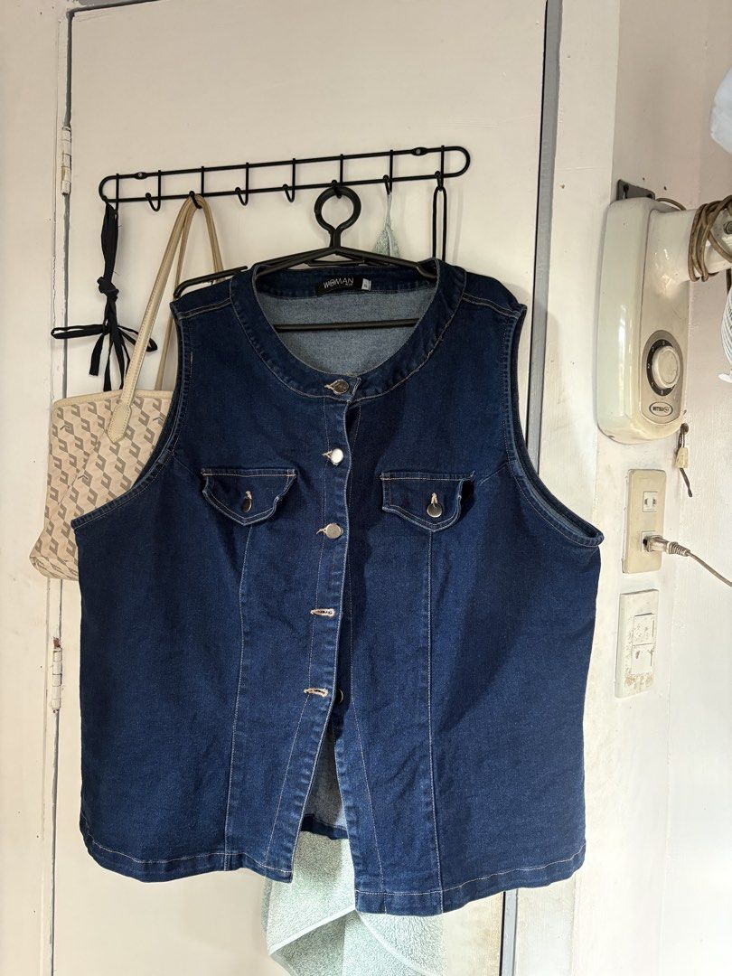 denim vest plus size (Category: Sleeveless) located in Pasig City. Submitted by meowdei (Listing ID 1467608135, Image 1). Description: - Brand/Style: Woman Plus dark blue denim vest - bought this at SM dept store last dec 2025 - Size: 5L - used twice or thrice only i think - delivery options: lalamove, jnt, grab, etc - mod: gcash, maribank, bpi.