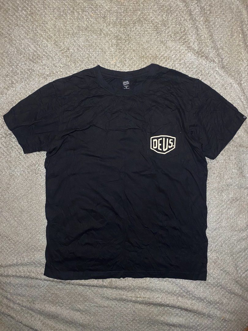Deus ex machina (Category: Tshirts & Polo Shirts ) located in Prosperidad. Submitted by octaviorey80594 (Listing ID 1467746564, Image 1). Description: Dimes 22x28 9.8/10 color rate.