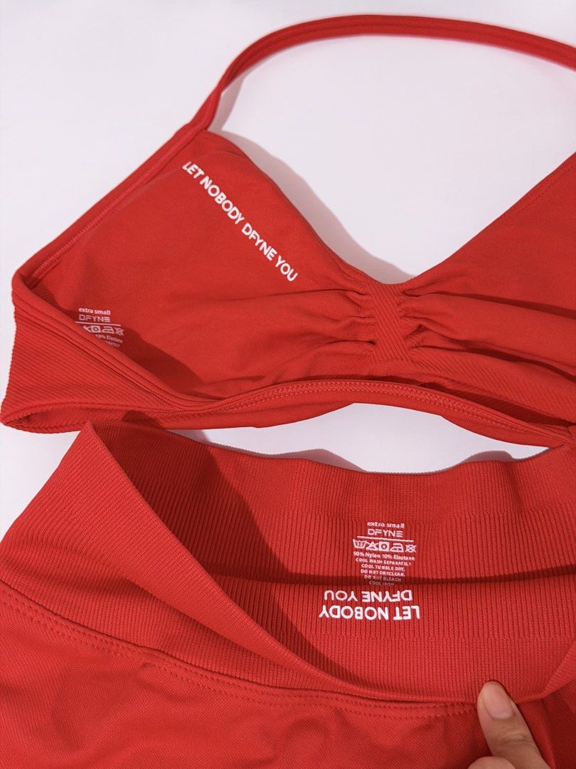 DFYNE Limited Edition Impact Set in Lava (Category: Activewear) located in Paranaque City. Submitted by moonlightgiraffe (Listing ID 1467726439, Image 2). Description: - Brand: DFYNE - Color: Crimson - Size: Extra Small (XS) - Limited edition!! Good as new used once only - BGC/ Sucat.