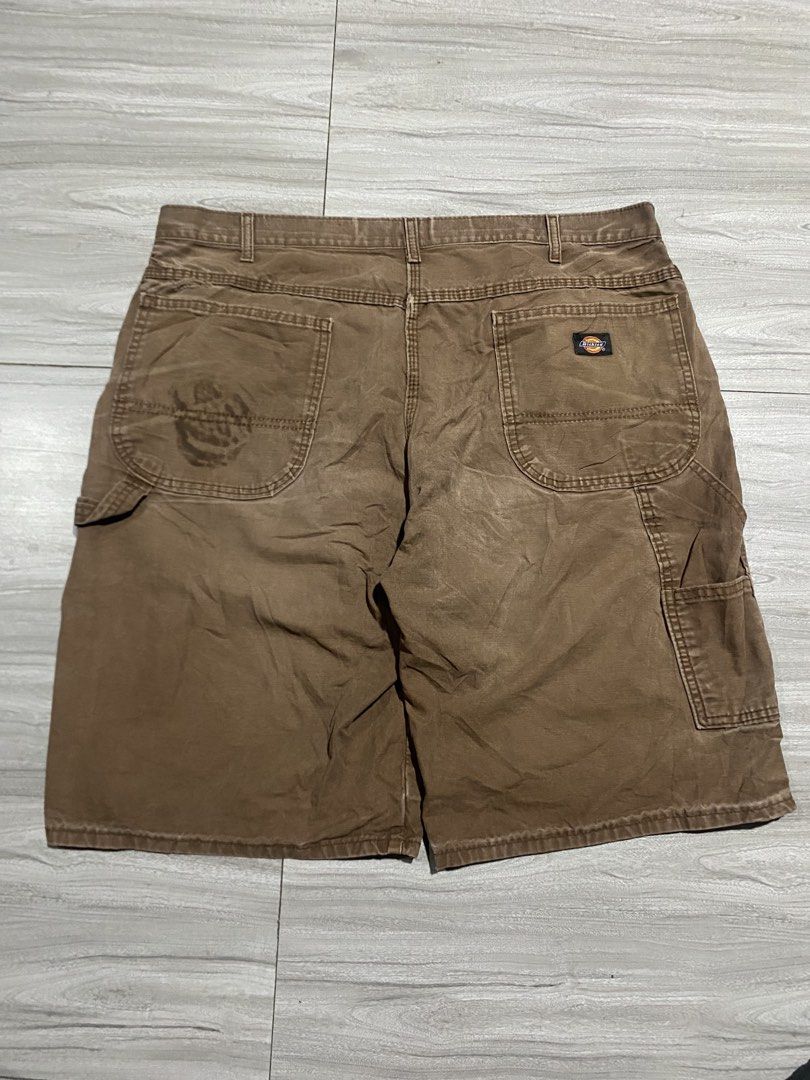Dickies choco brown carpenter shorts (Category: Shorts) located in Bacolod City. Submitted by bnta_bounce (Listing ID 1467723122, Image 1). Description: Flaws: see last 3 photos Length 23 Waist 36 Leg open 12.