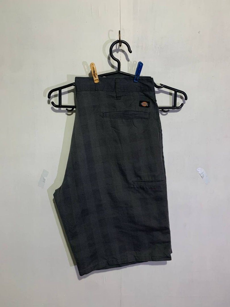 dickies plaid work wear shorts (Category: Activewear) located in Libon. Submitted by clarenceramirez (Listing ID 1467742714, Image 1). Description: d1ckies work-wear jorts ‎36 waistline ‎21 inches length ‎12 inches leg opening ‎condition: 9.5/10.