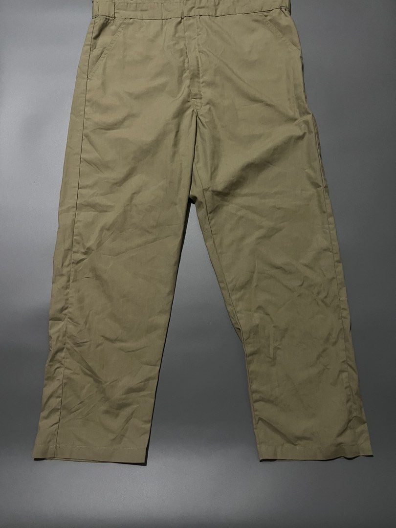 Dickies Short Sleeve Overall (Category: Sets & Coordinates) located in Camaligan. Submitted by thriftcouturebyaybs (Listing ID 1467749716, Image 2). Description: - Excellent Condition - No issue - Buyer Should Handle The Shipping Cost - Waist: 34-36 inch - Pit to pit: 22 inch - Length: 59.