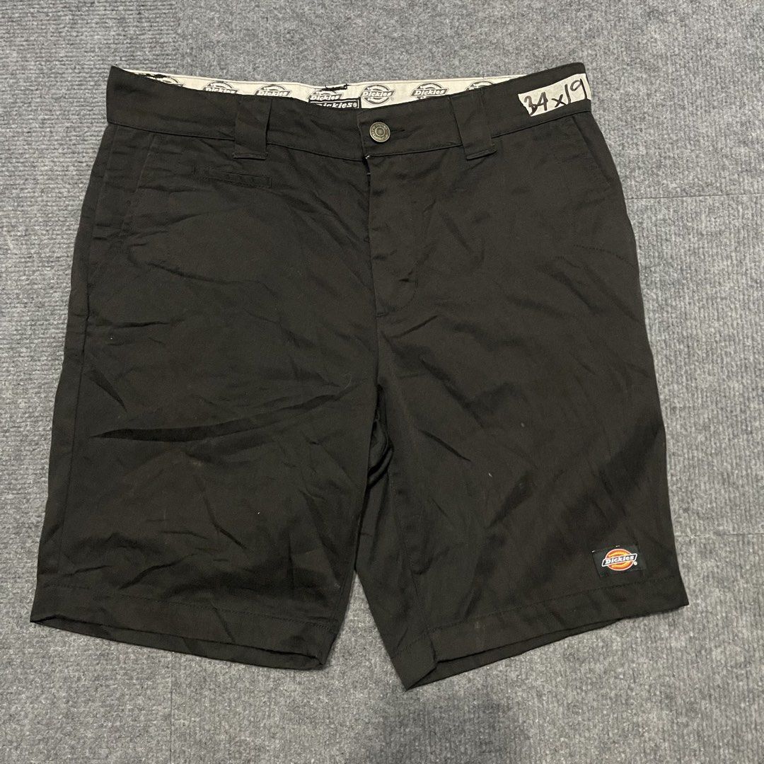 Dickies size 34 (Category: Shorts) located in Butuan. Submitted by cgsayas20083001 (Listing ID 1467699511, Image 1). Description: Nasa pic na lahat.