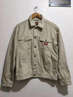 (Category: ) located in . Submitted by thrift.bucks101 (Listing ID 1467731900, Image 1). Description: .