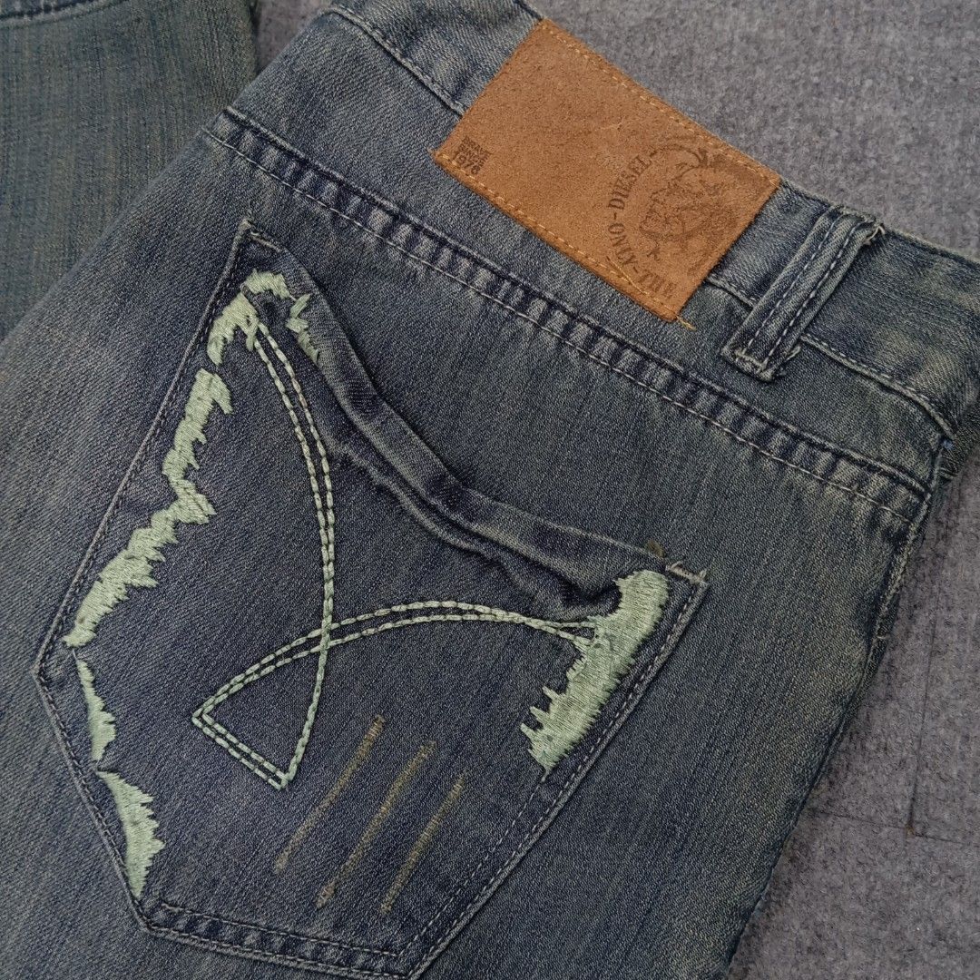 Diesel Denim Jeans (Category: Jeans) located in Taguig. Submitted by sito. (Listing ID 1467738679, Image 2). Description: For sale! 📣 Diesel Denim Jeans Specs and measurements: • Size 38 • Length 38 inches • Hips 23 inches • Thigh 13 inches • Inseam 27 inches • Leg Opening 9 Condition Details: • Excellent Condition • Issue: NONE • Color rate: 10/10 • Overall Condition: 10/10 Price: ~ ₱950 Transaction Details: Location: Upper Bicutan, Taguig City