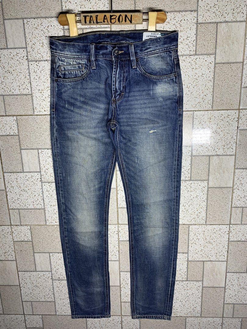 Diesel Krooley Leather Patch (Category: Jeans) located in Bacolod City. Submitted by ocean_us (Listing ID 1467755962, Image 2). Description: Item: Diesel Krooley ____________________________ Leather Patch Details: ▪️Size - 29 x 32 ▪️Actual - 30 x 41 ▪️Hem - 6 ▪️Chainstitch ▪️Factory Distress ▪️Php 1699 ▪️FREE SHIPPING FEE Pm, Thanks ✅We ship Nationwide via Jnt Express ✅We do video call for assurance 📍Bacolod City Negros Occidental.