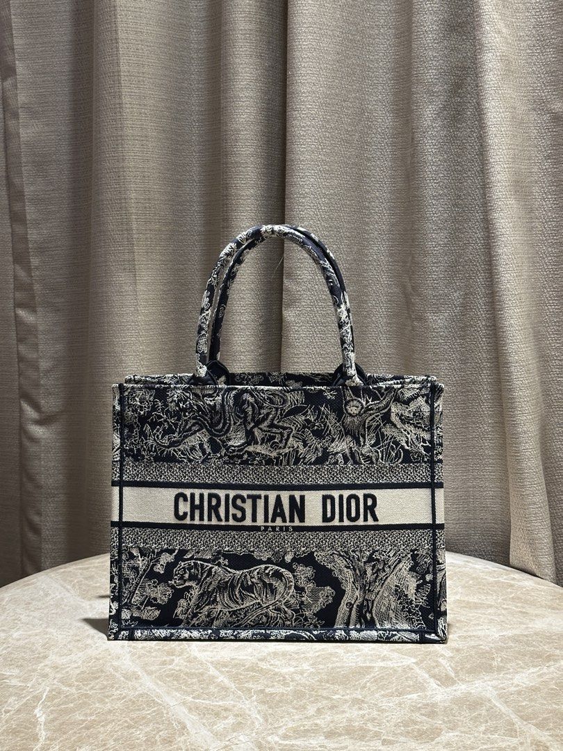 Dior Book Tote (Category: Luxury Bags & Wallets) located in Batangas. Submitted by tyresealvarez (Listing ID 1467675076, Image 1). Description: With box, dustbag, receipt .