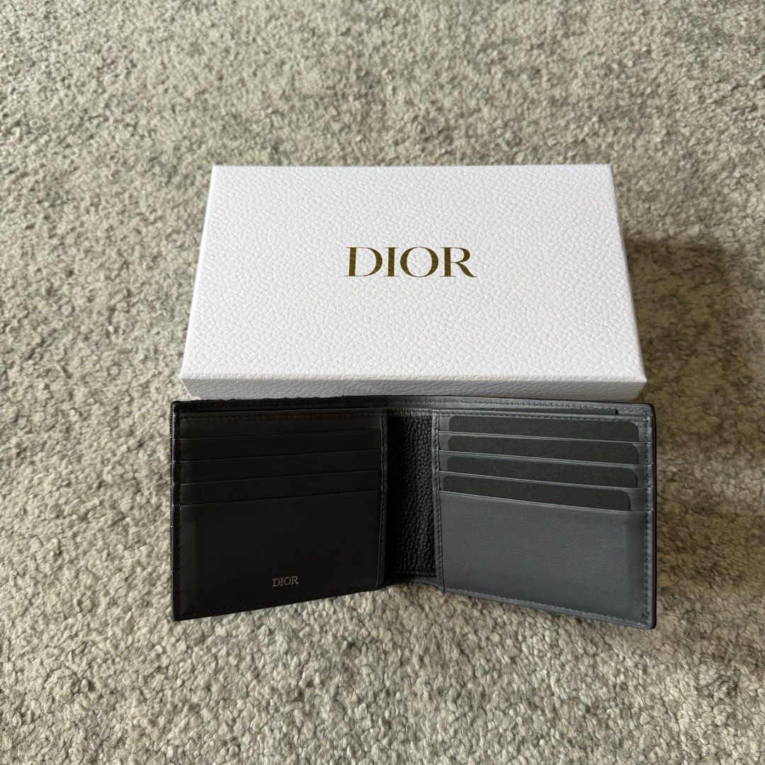 Dior Saddle Bifold Wallet Black/Silver (Category: Luxury Bags & Wallets) located in Paranaque City. Submitted by nego.allday (Listing ID 1467667392, Image 2). Description: Dior Saddle Bifold Wallet Black/Silver Brandnew | Complete ₱35,000 (SRP 60k).