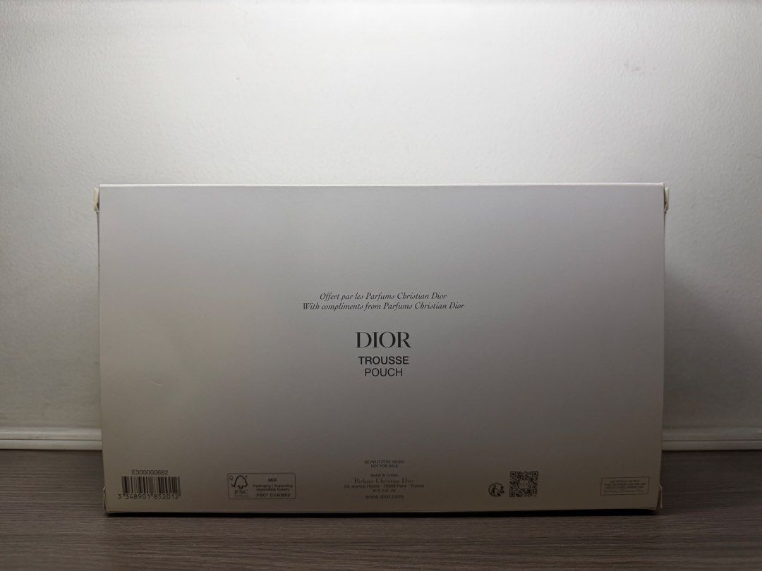 Dior Trousse Pouch (Category: Belt bags, Clutches and Pouches) located in Manila. Submitted by nieljay (Listing ID 1467764627, Image 3). Description: Unused with box 📍Sampaloc,Manila.