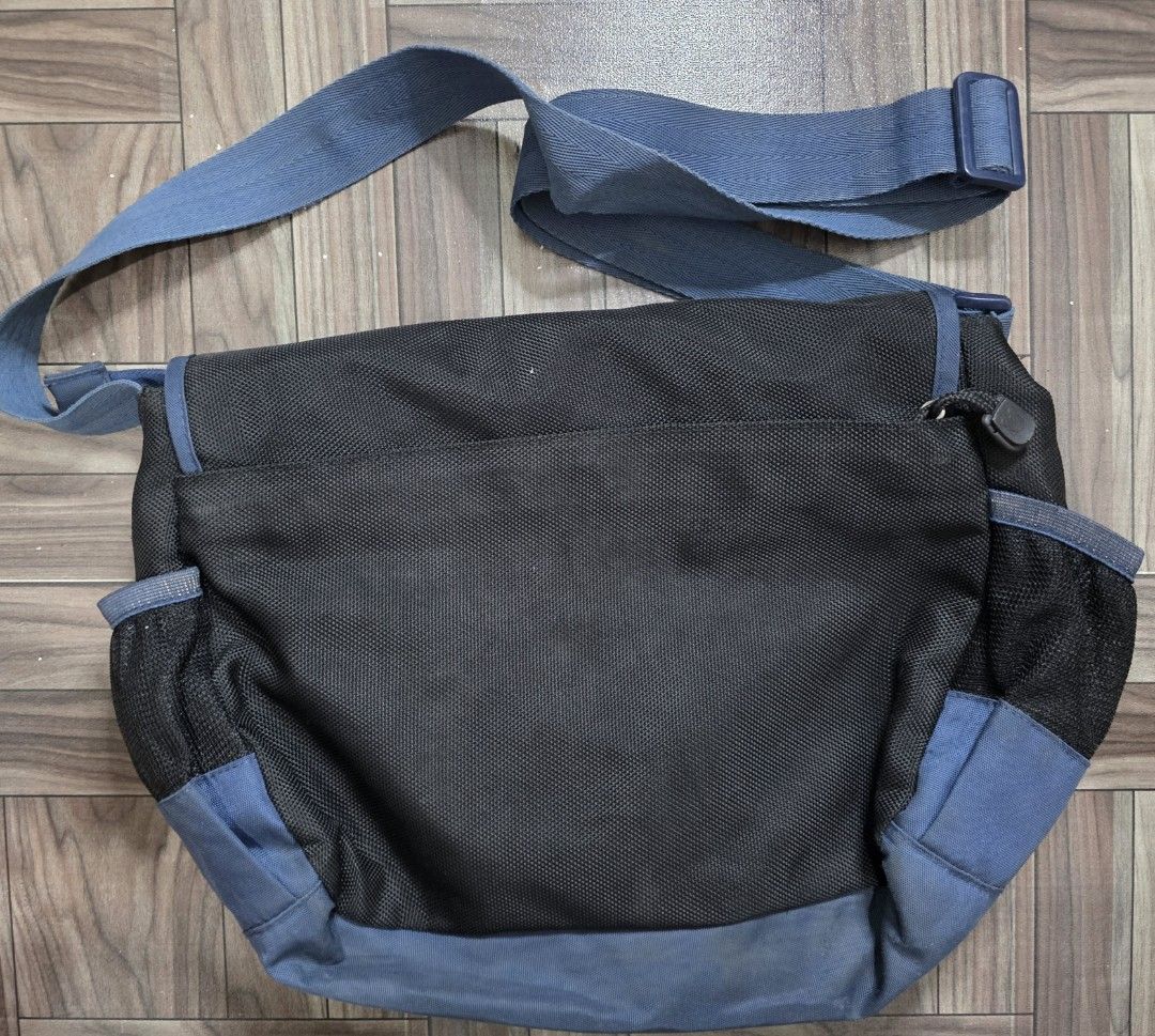 Disney Mickey Mouse Messenger Bag (Category: Sling Bags) located in Quezon City. Submitted by thriftstershop (Listing ID 1467733968, Image 2). Description: Brand: Disney Condition: Excellent Need deepclean Meet up: Trinoma or LRT 2 Anonas Shipping: LBC - Weekdays J&T - Weekends.