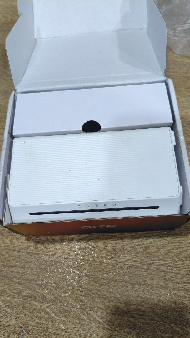 Dito Home 4G and 5G Modems (Category: Networking) located in Bulacan. Submitted by jlmallari95 (Listing ID 1467653695, Image 3). Description: - Complete Dito Home router set with original boxes - 4G modem equipped with dual antennas included - 5G modem with dual-band Wi-Fi capability included - Clean hardware condition, well-maintained inside boxes - Ready for fast and easy home internet setup - 450 pesos (4G Modem) | 850 pesos (5G Modem).