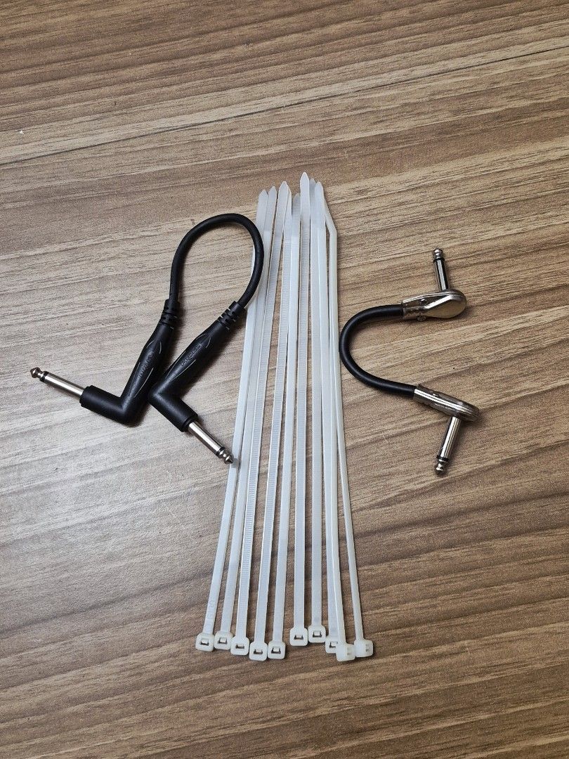 DIY Aluminum Pedalboard Frame (with Freebies) (Category: Musical Instruments) located in Manila. Submitted by awadennver (Listing ID 1466720533, Image 2). Description: DIY Aluminium Guitar Pedalboard Frame with Free (10) Cable Ties + 2 Patch Cables. ₱250 📍 Tagaytay City/Cavite (Pickup or Lalamove at buyer's expense) •Lightweight/Solid frame structure, has tape/adhesive residue (does not affect functionality) Check my marketplace profile for othe