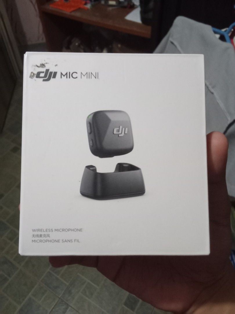 DJI Mic Mini Transmitter (Infinity Black) (Category: Microphones) located in Bulacan. Submitted by cedriconeza16 (Listing ID 1467639043, Image 1). Description: no issue not used complete inclusion rfs mali ng nabili.