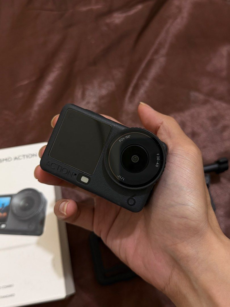 DJI Osmo Action 6 Standard Combo (Category: Video Cameras) located in Pateros City. Submitted by natemontie (Listing ID 1467801163, Image 2). Description: Selling my DJI Osmo Action 6! 💗 Bought: April 2026 Only 6 months used Seldom used, mostly nakatambay lang Sobrang kinis, well taken care of No issues, smooth na smooth ang performance Complete with box and receipt FREEBIES: ✨ Silicone case ✨ Magnetic mount RFS: Decluttering / upgrade Sobrang a
