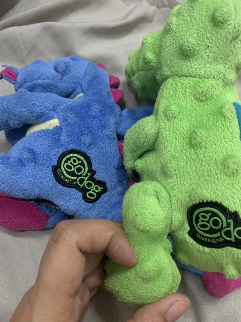 Dog toy (Category: Homes & Other Pet Accessories) located in Caloocan City. Submitted by appleblossoms07 (Listing ID 1467763567, Image 2). Description: 2 for 85 pesos. Apps st pouch 4.