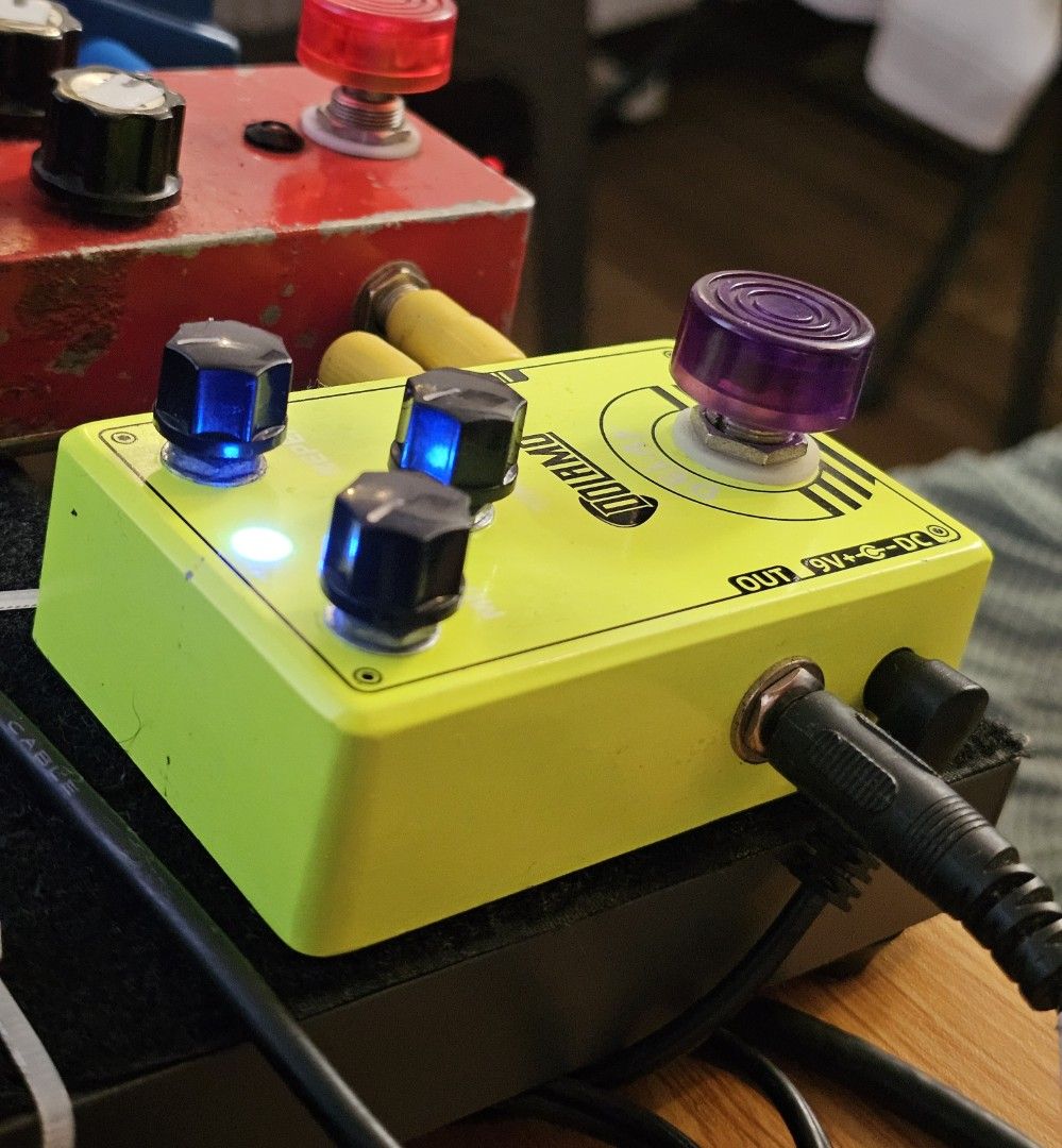 Dolamo D-14 Analog Delay Pedal (Category: Musical Instruments) located in Manila. Submitted by awadennver (Listing ID 1467603032, Image 3). Description: ₱600 📍 Tagaytay City / Cavite (Pickup or Lalamove at buyer's expense) • Analog-style delay tones • Condition: 100% fully functional, clean LED indicator and jacks with free footswitch topper. • RFS: Decluttering pedalboard gear. Check my marketplace profile for other music items for sale!.